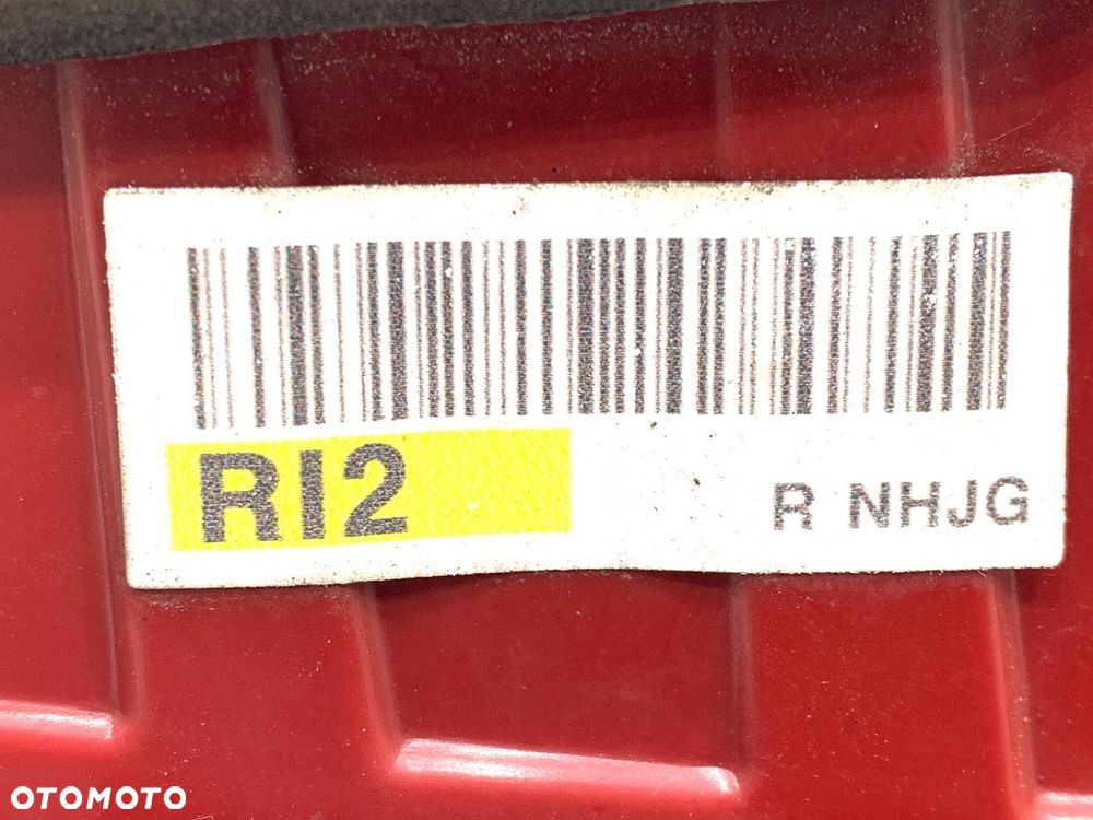 LAMPA TYŁ PRAWA WEWNĘTRZNA  KIA VENGA (YN) 2010 - 2022 1.4 CVVT 66 kW [90 KM] benzyna 2010 - 2022 - 4
