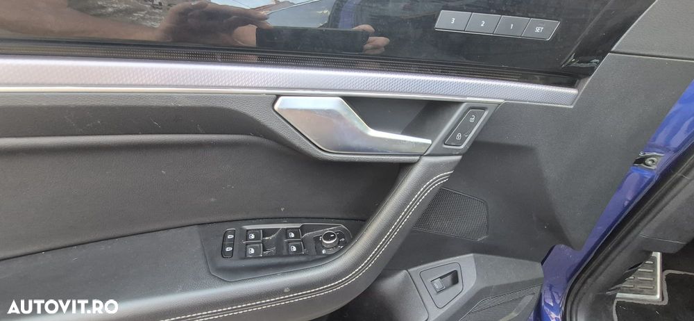 Volkswagen Touareg - 16