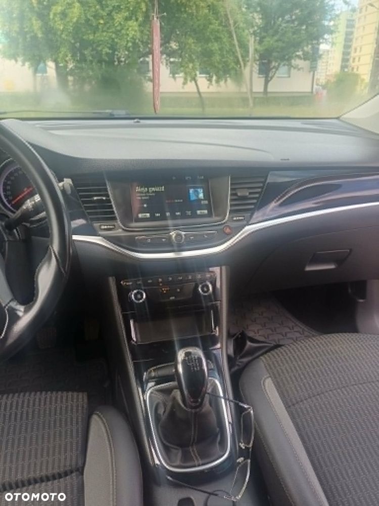 Opel Astra - 4