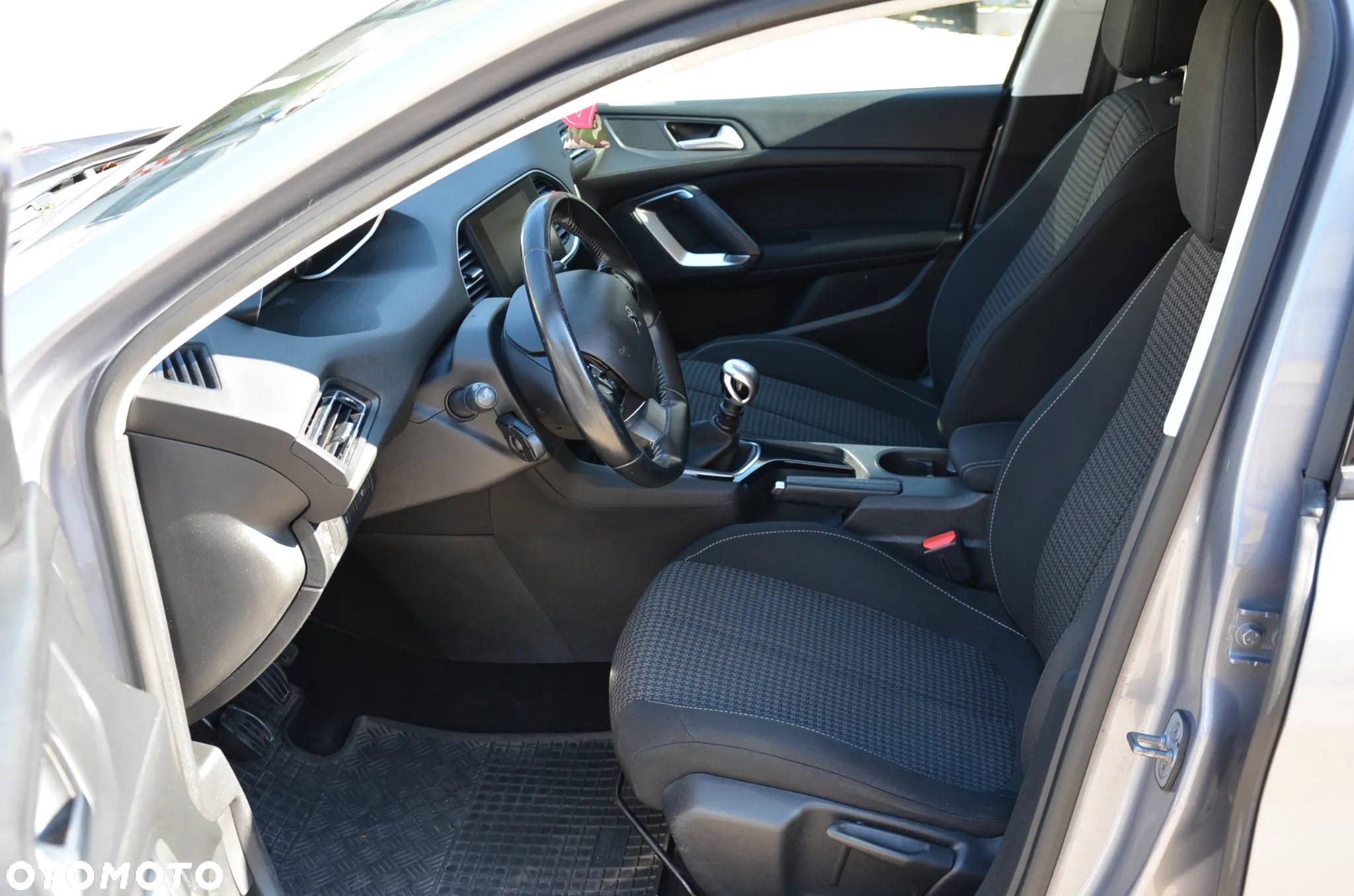 Peugeot 308 SW 1.5 BlueHDi Business Line S&S - 9