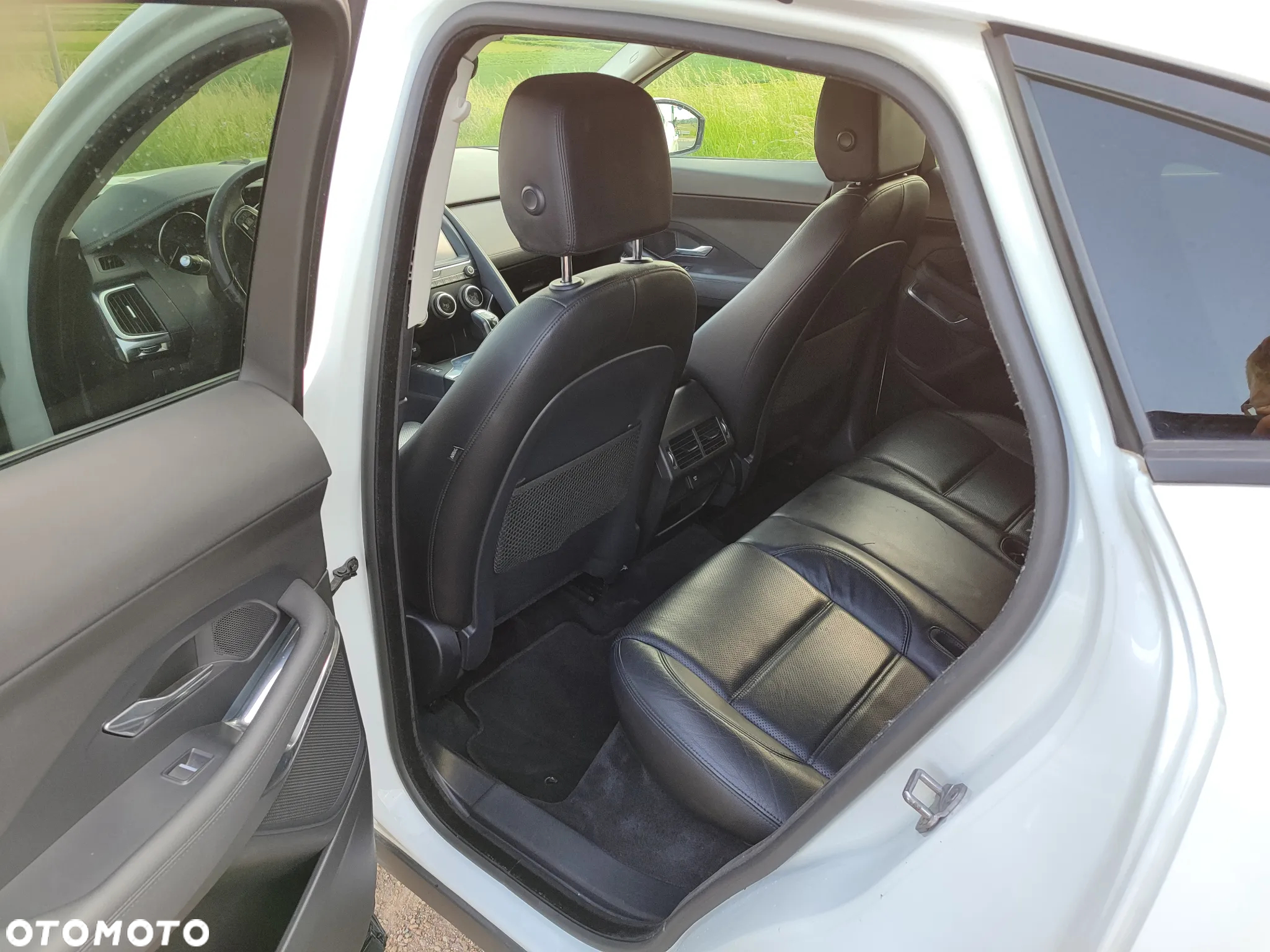 Jaguar E-Pace 2.0 i4P AWD - 11