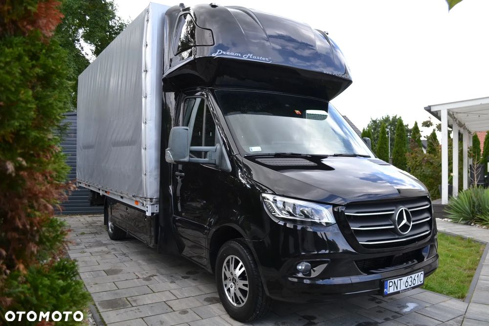 Mercedes-Benz Sprinter - 2