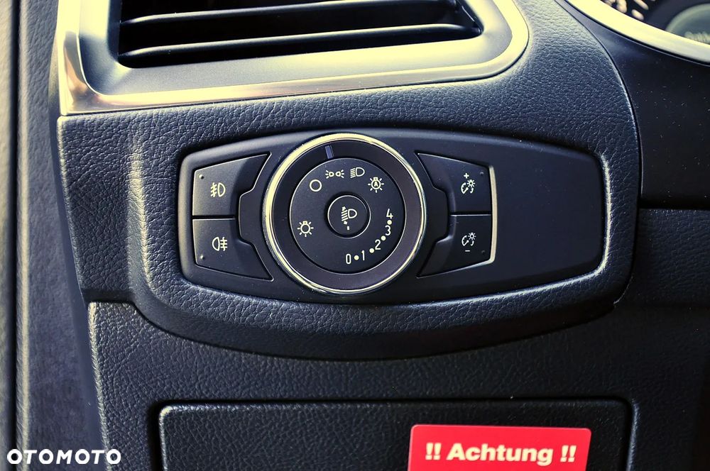 Ford S-Max - 24