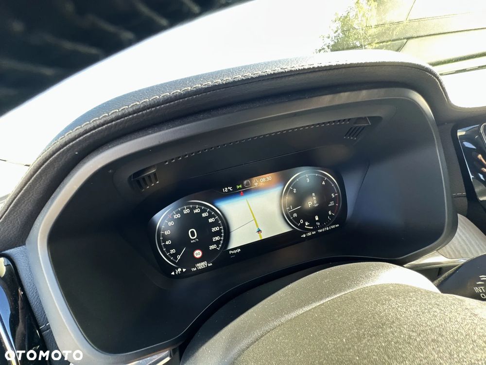 Volvo XC 60 B4 D AWD Geartronic Inscription - 25