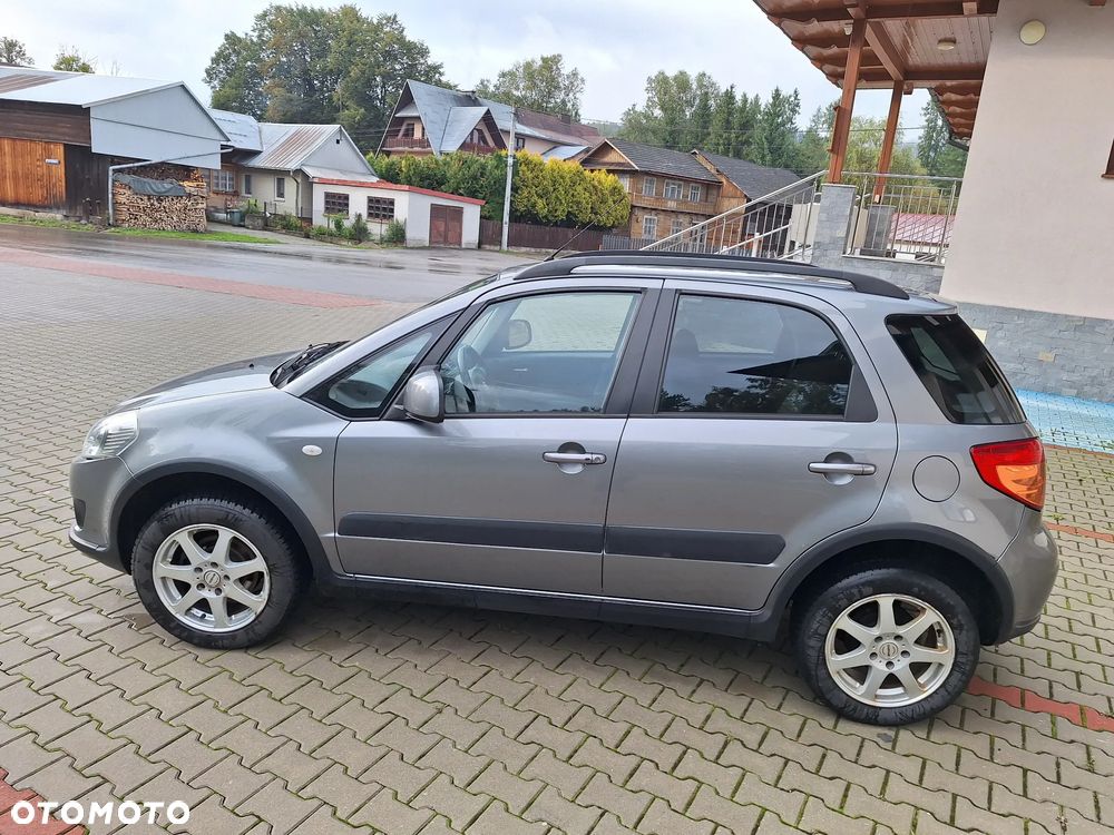 Suzuki SX4 1.6 GS / Premium 4WD - 25