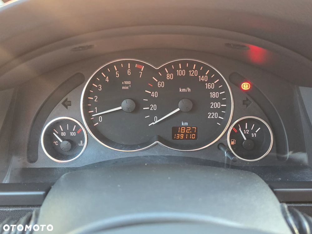 Opel Meriva 1.8 16V Innovation - 25