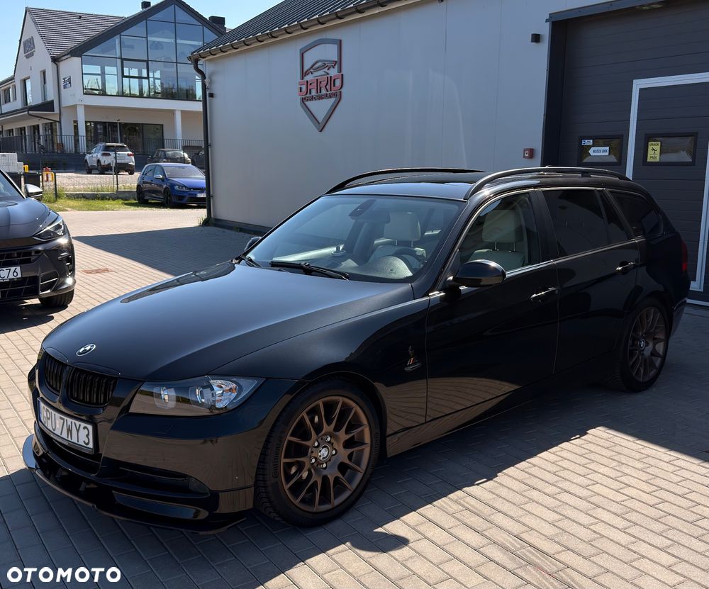BMW Seria 3 325i - 5