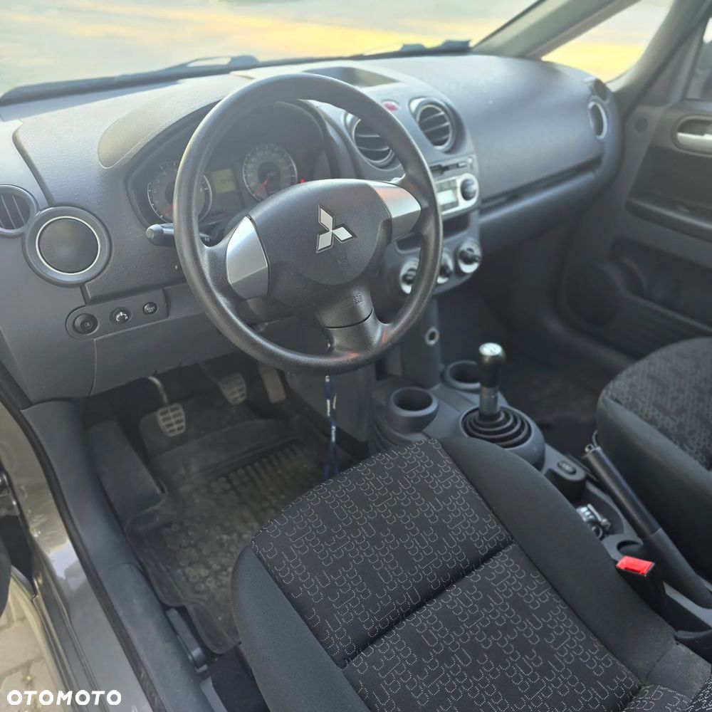 Mitsubishi Colt 1.3 Inform Cleartec - 19