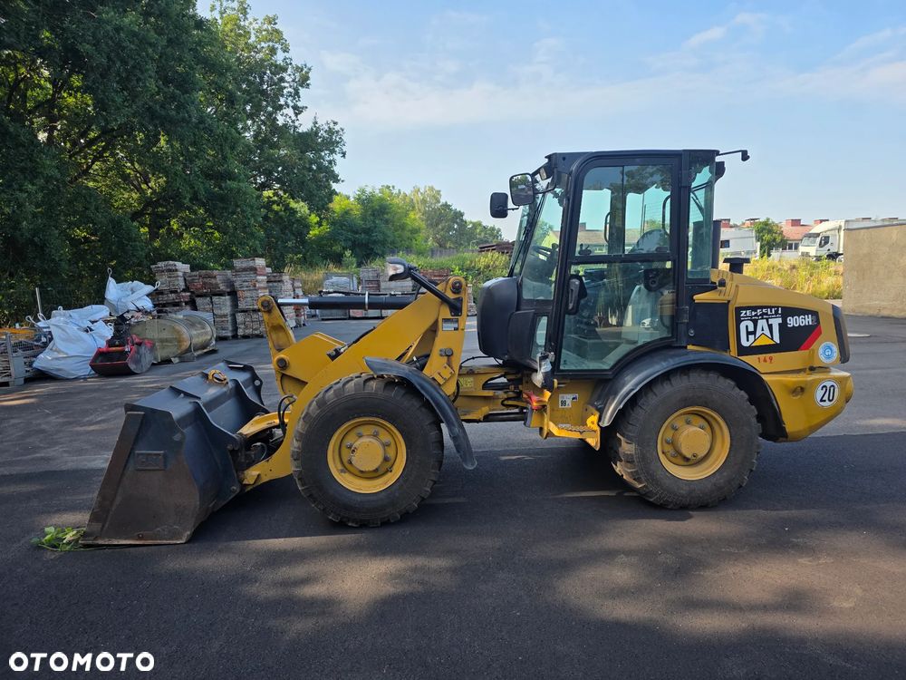 Caterpillar Cat 906 H2  Volvo Liebherr Atlas - 2