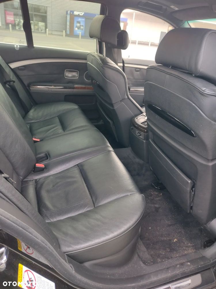 BMW Seria 7 760i - 18