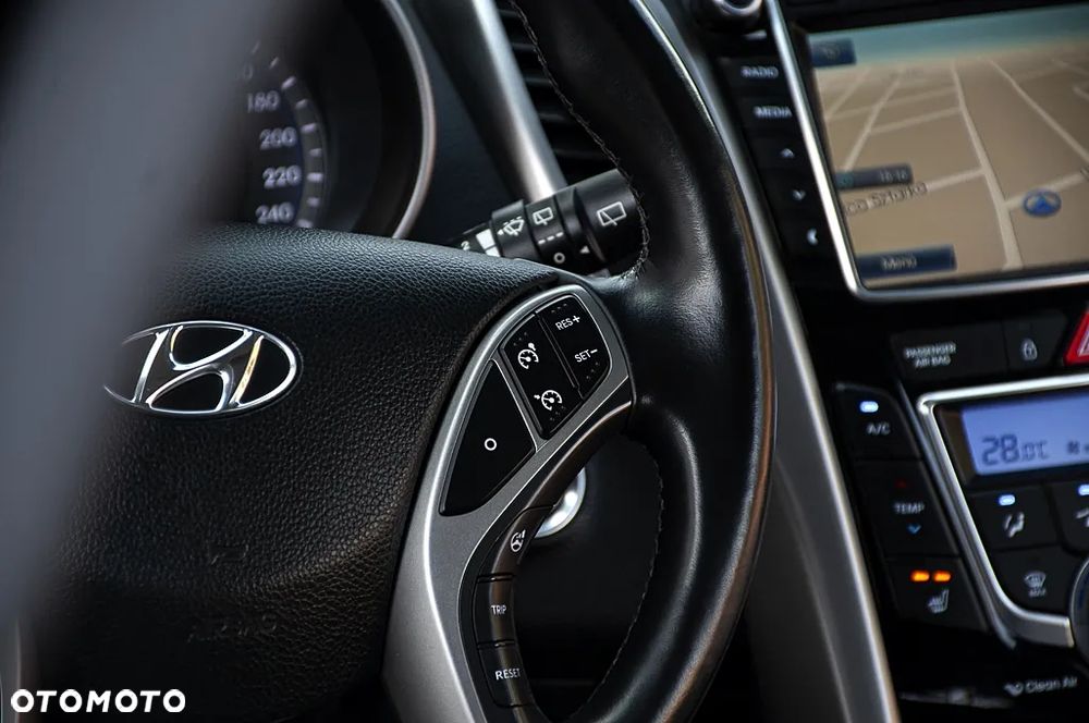 Hyundai i30 1.6 CRDi Premium - 35