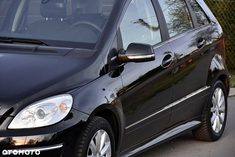 Mercedes-Benz Klasa B 180 BlueEFFICIENCY SPORT EDITION - 10