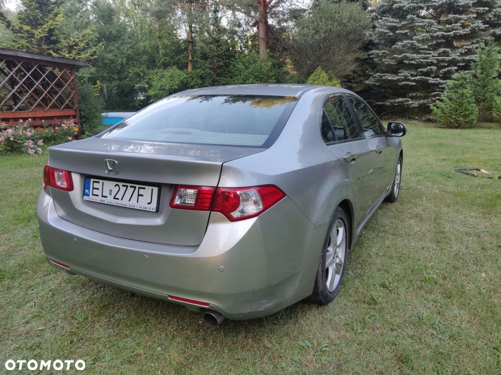 Honda Accord 2.0 Executive - 9
