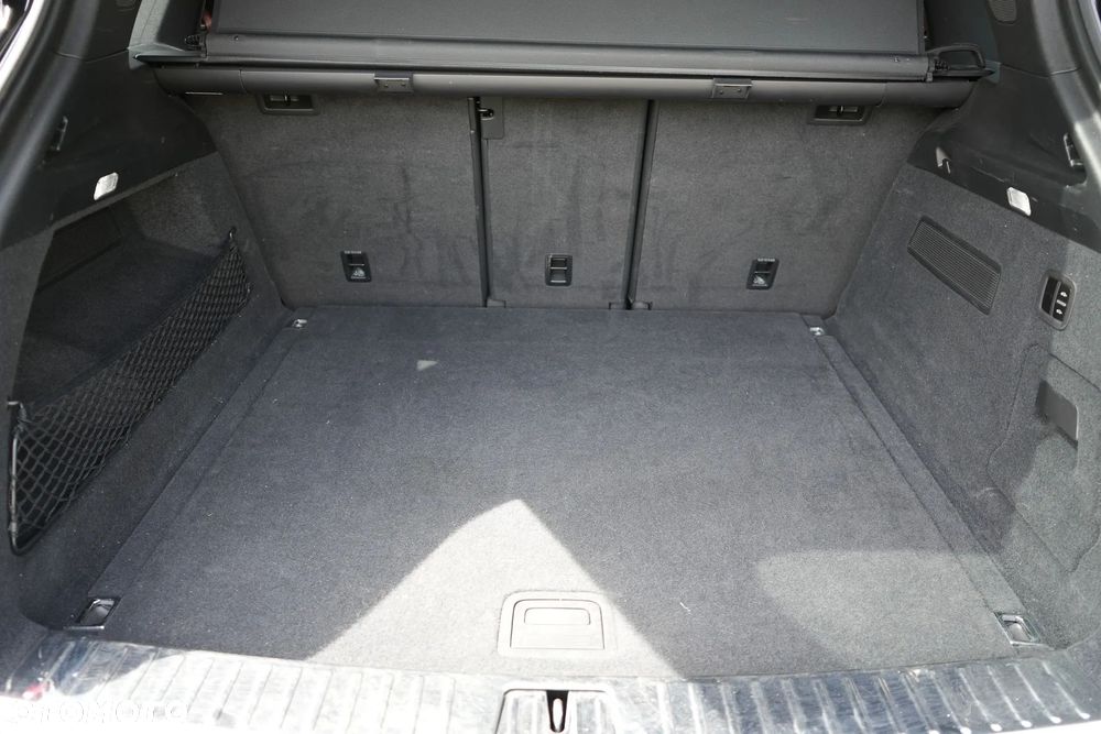 Porsche Cayenne Standard - 27