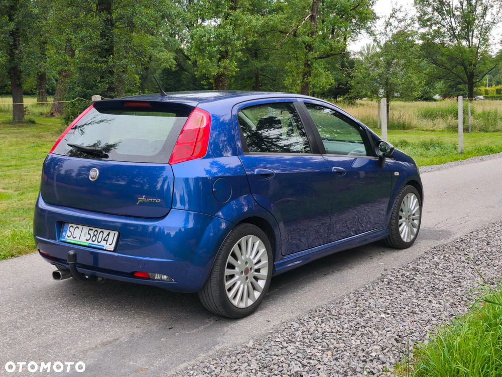 Fiat Grande Punto - 2