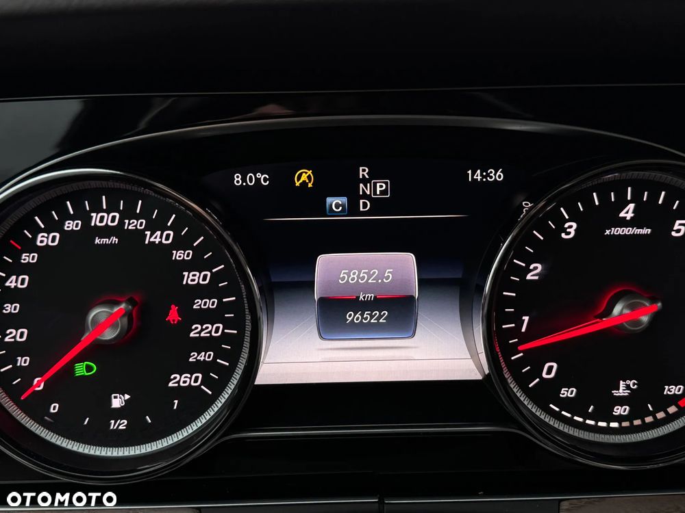 Mercedes-Benz Klasa E 200 4Matic 9G-TRONIC - 10