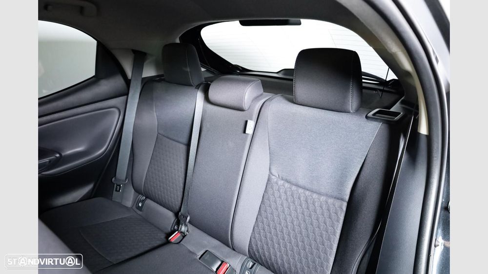 Toyota Yaris - 11