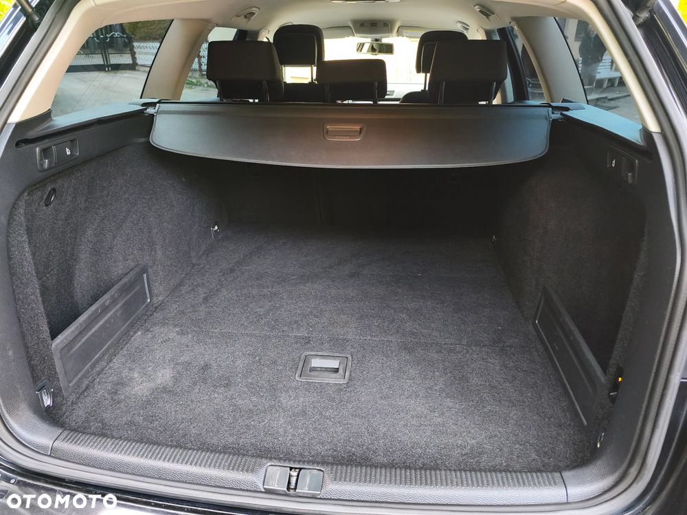 Volkswagen Passat 2.0 TDI Trendline - 26