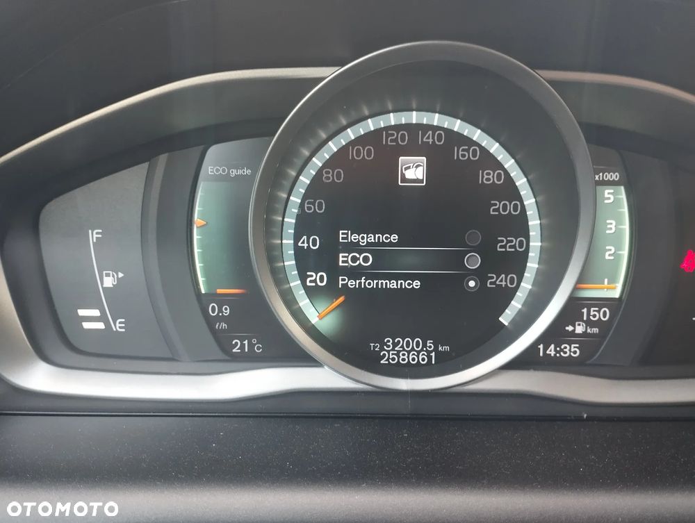 Volvo XC 60 D4 Momentum - 18