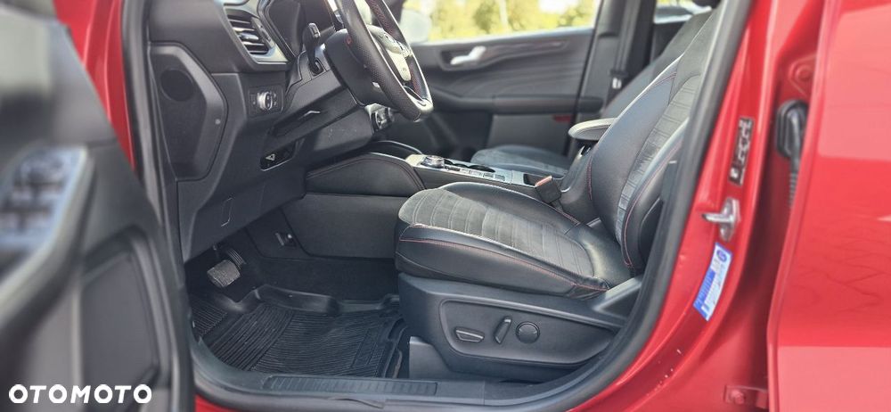 Ford Kuga - 31