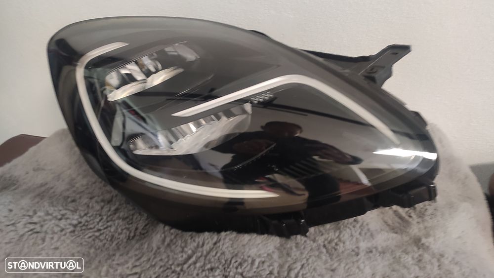 farol direito Full Led Ford Puma - L713235AB - 5
