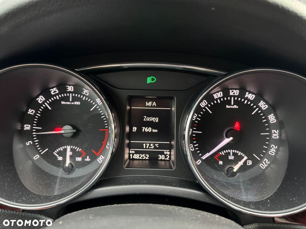 Skoda Superb 1.6 TDI GreenLine - 12