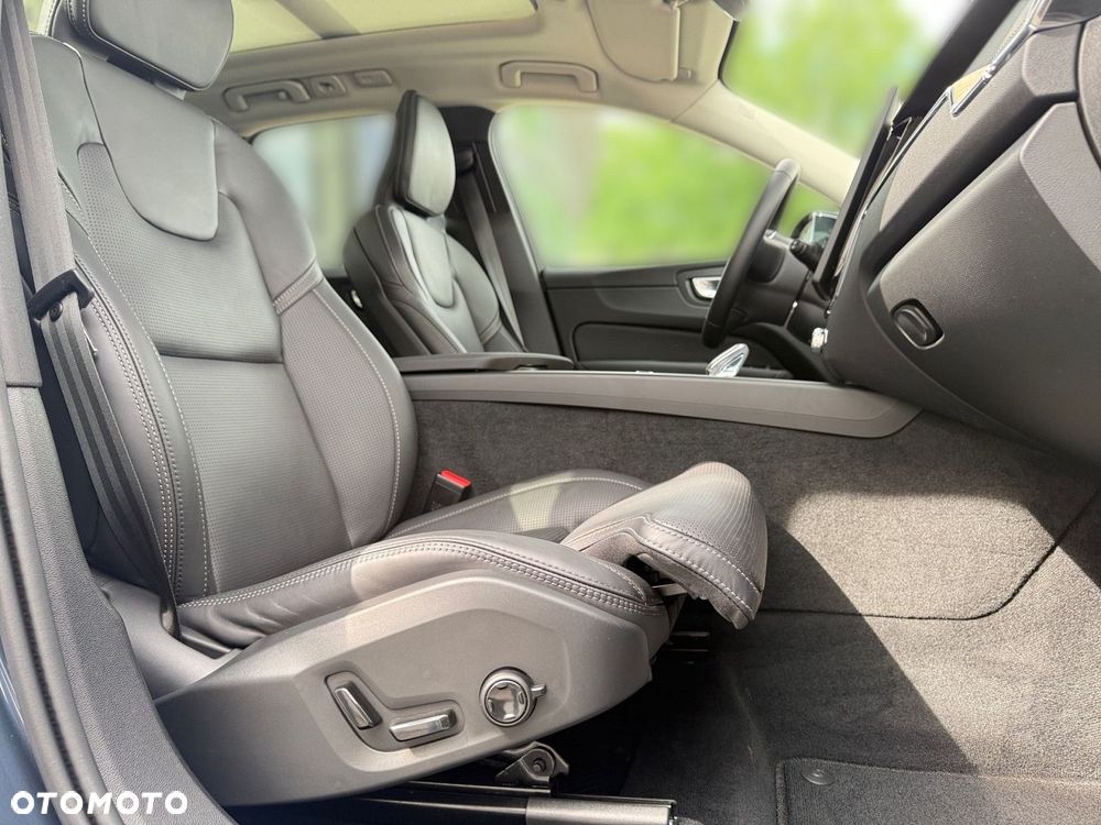 Volvo XC 60 - 25