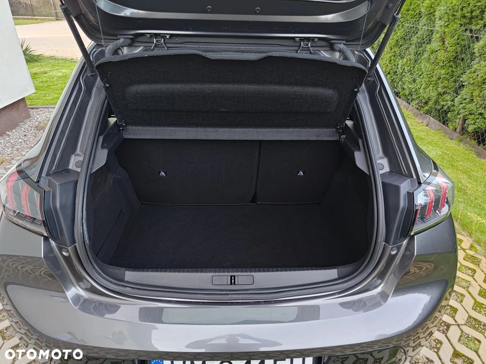 Peugeot 208 - 17