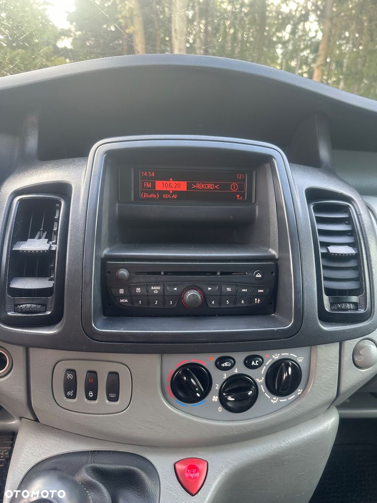 Opel Vivaro - 18