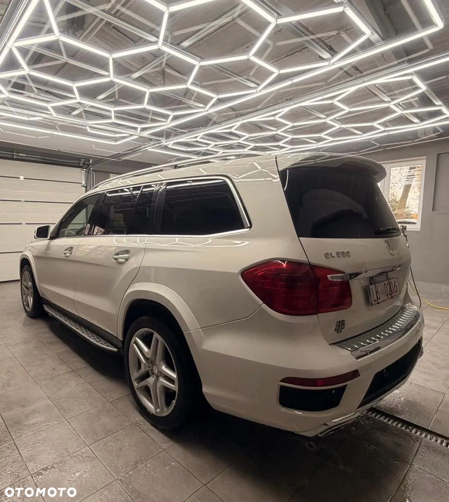 Mercedes-Benz GL 500 4-Matic - 2