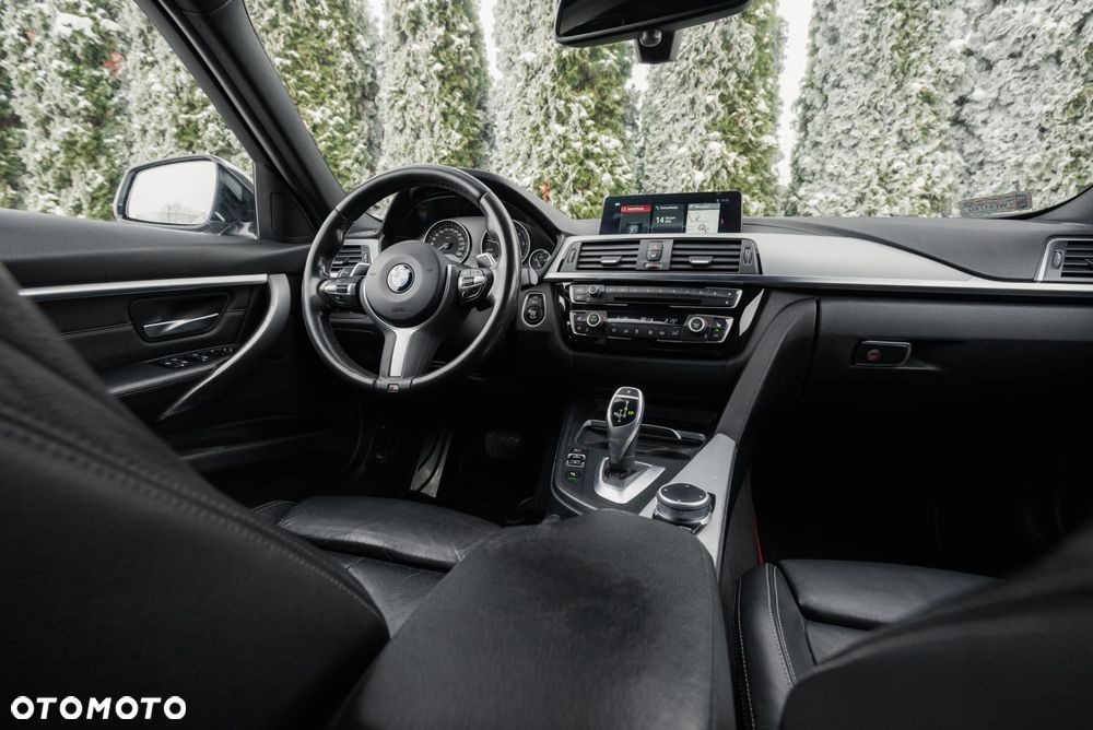 BMW Seria 3 320d xDrive M Sport Shadow sport - 17