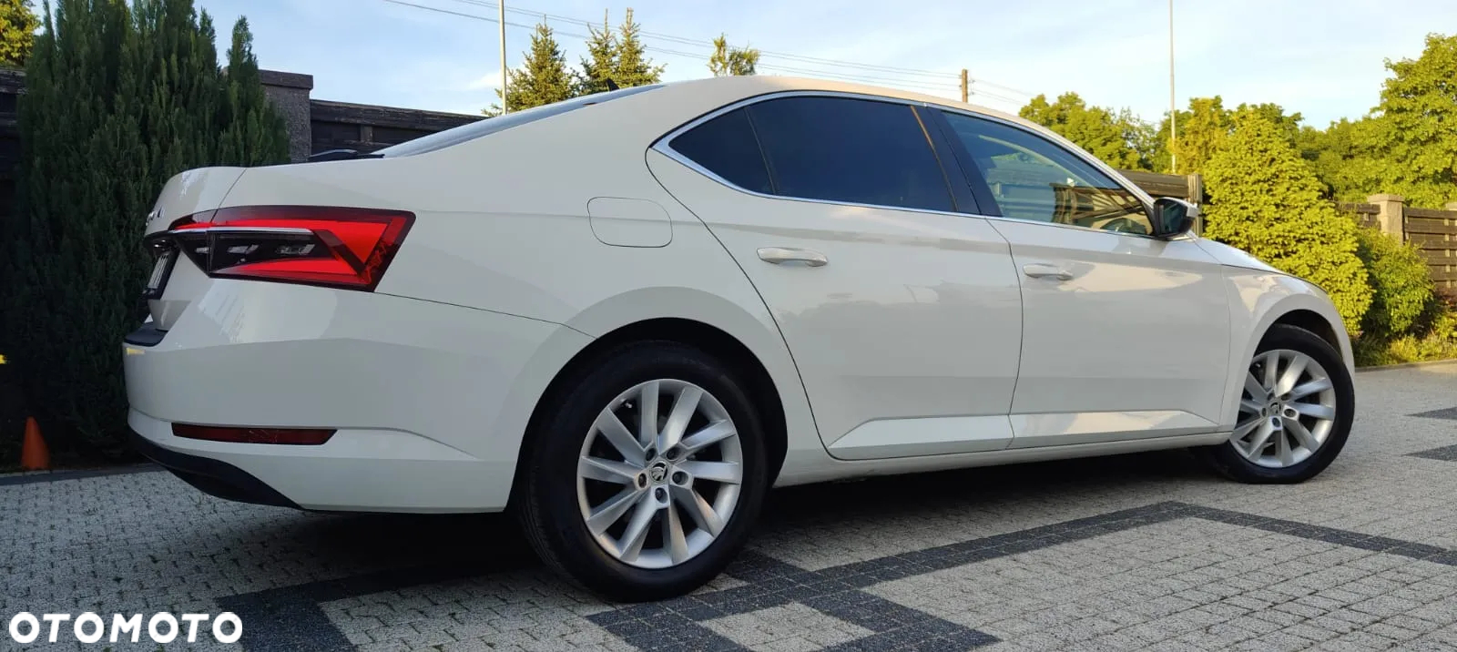 Skoda Superb 2.0 TDI Ambition DSG - 3