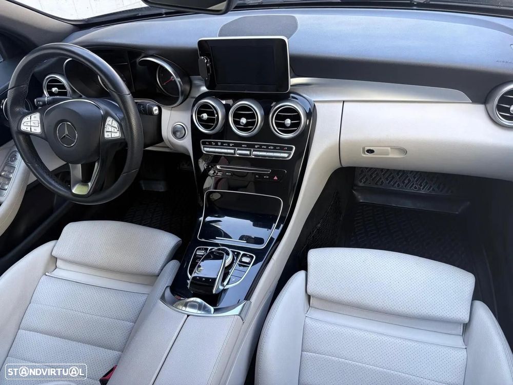 Mercedes-Benz C 220 d Aut. - 32