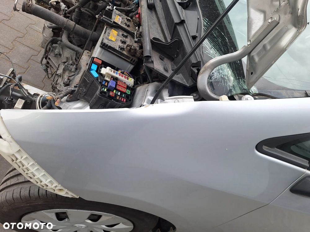 BLOTNIK LEWY PRAWY TOYOTA VERSO S  2011-2015  1F7 - 2