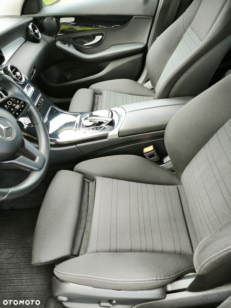 Mercedes-Benz Klasa C 200 d 9G-TRONIC - 24