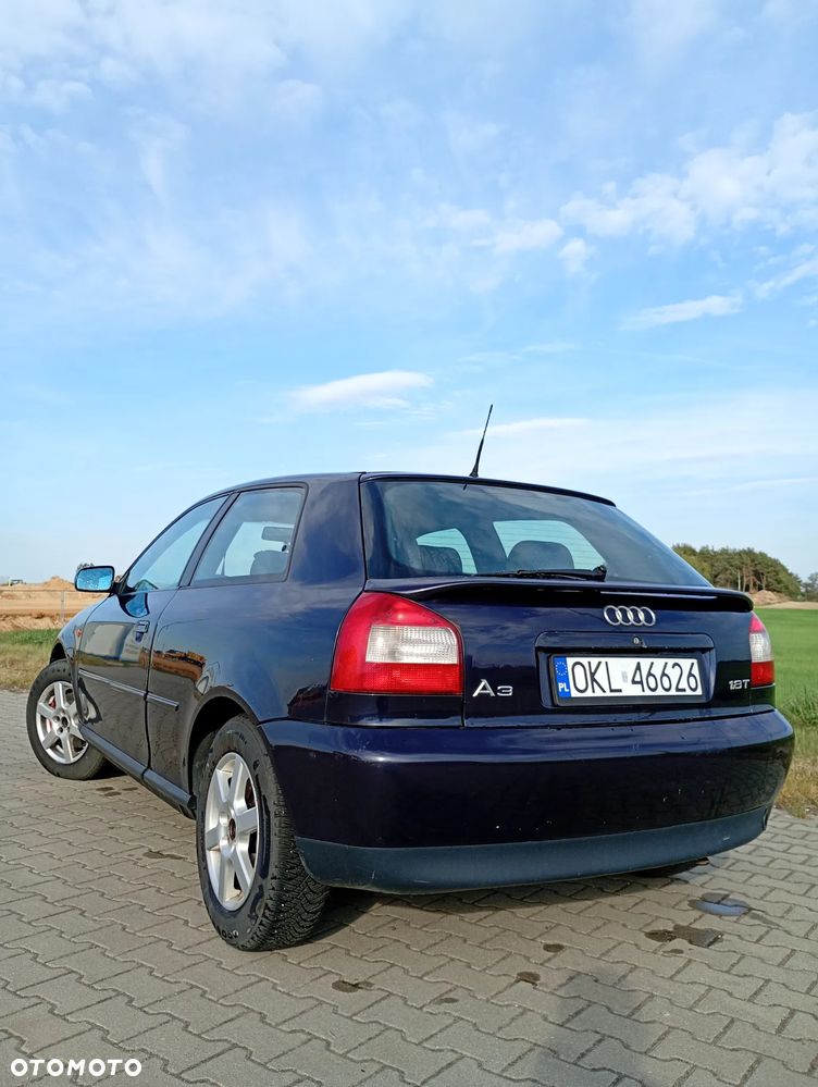 Audi A3 3-drzwiowe 1.8T Ambition - 4