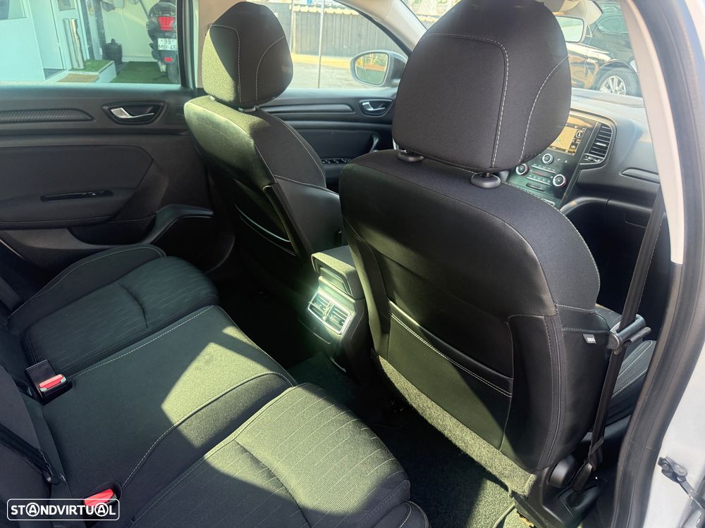Renault Mégane Sport Tourer 1.5 Blue dCi Limited - 26