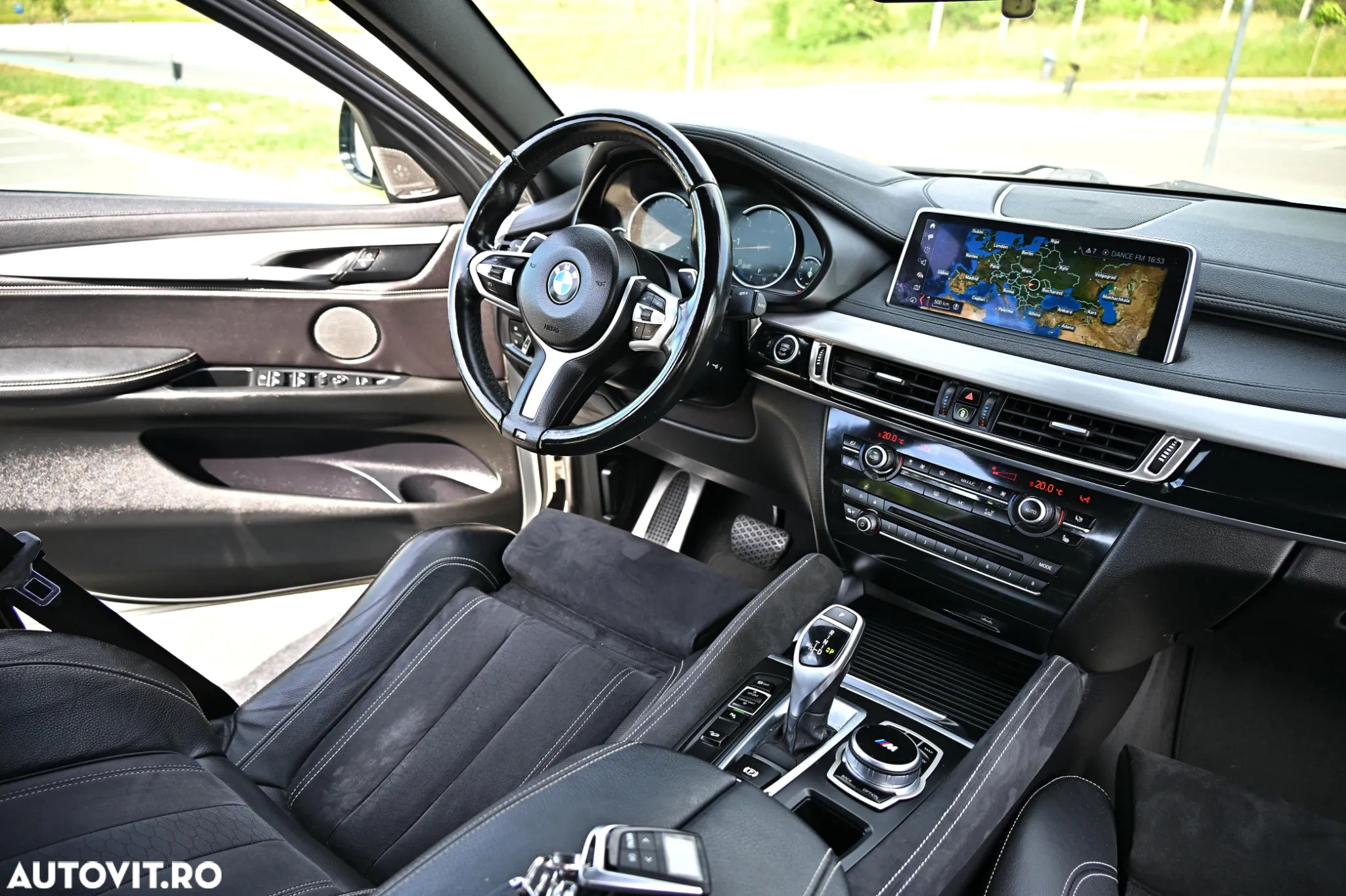 BMW X6 xDrive30d - 25