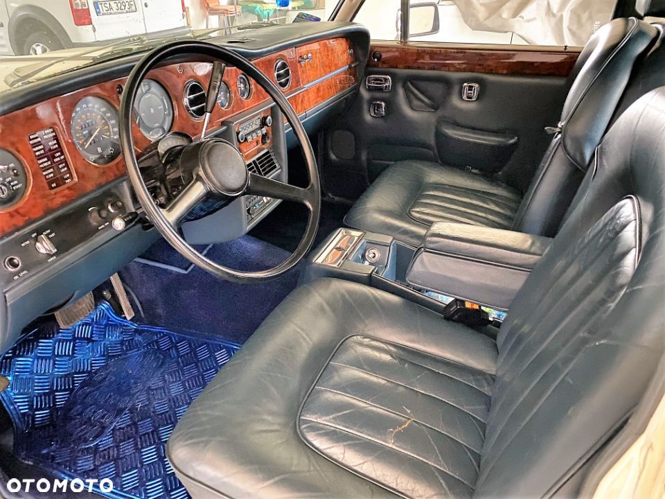 Rolls-Royce Silver Shadow - 12