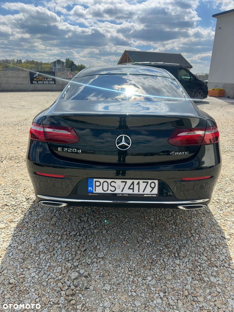 Mercedes-Benz Klasa E 220 d 4-Matic 9G-TRONIC - 8