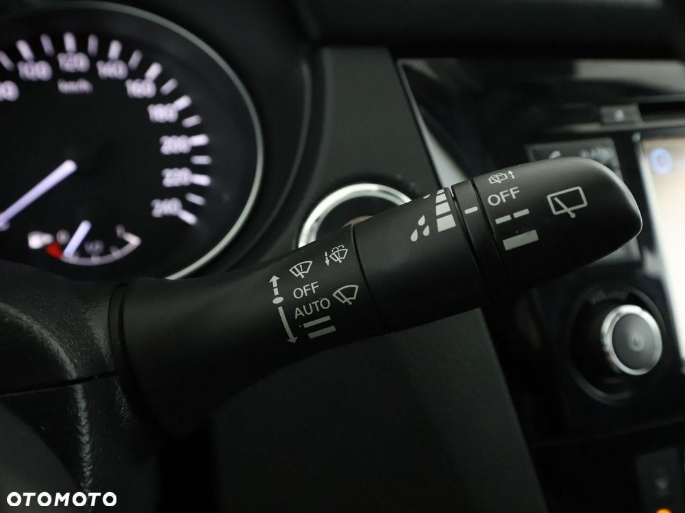 Nissan Qashqai 1.6 DIG-T N-Connecta - 31