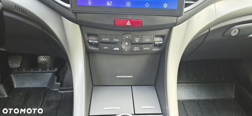 Honda Accord 2.0 Lifestyle - 9