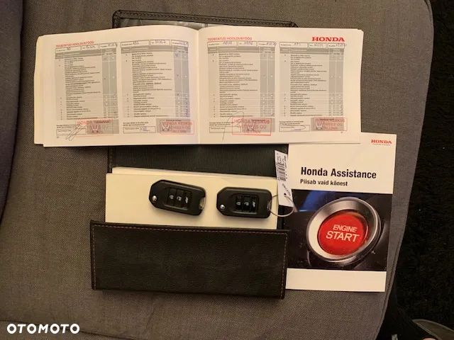 Honda Civic 1.8 Lifestyle (Honda Connect+) - 10