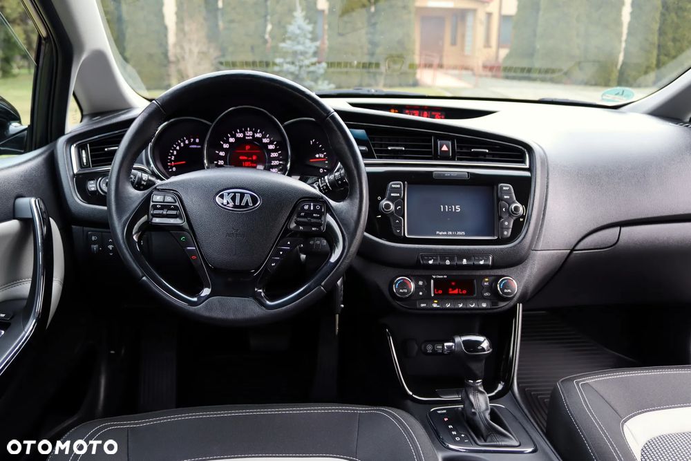 Kia Ceed 1.6 GDI DCT Platinum Edition - 26