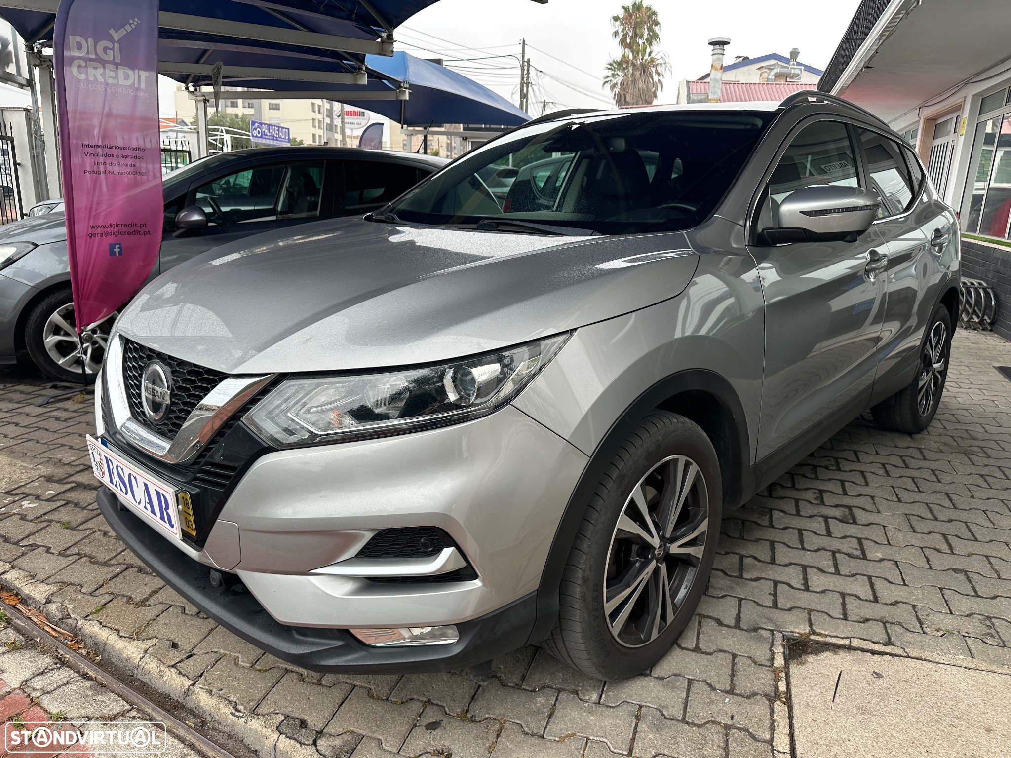 Nissan Qashqai 1.5 dCi N-Connecta 18 - 4