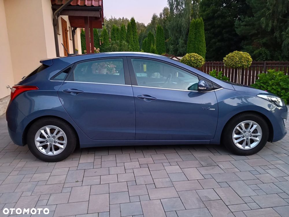 Hyundai i30 blue 1.6 GDI YES Silver - 4