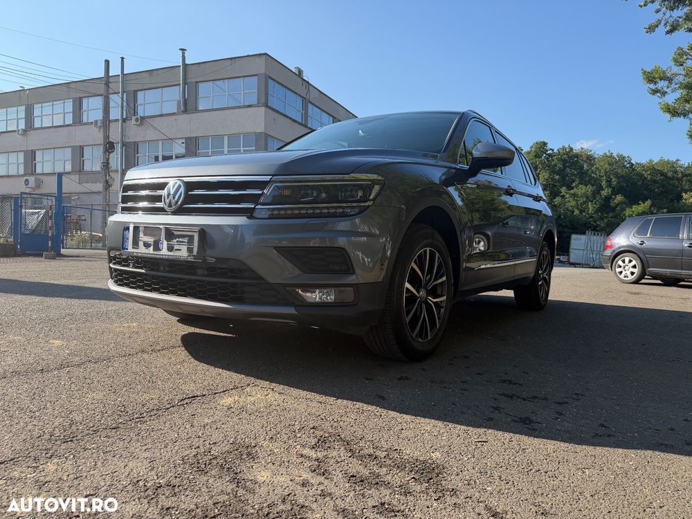 Volkswagen Tiguan - 1