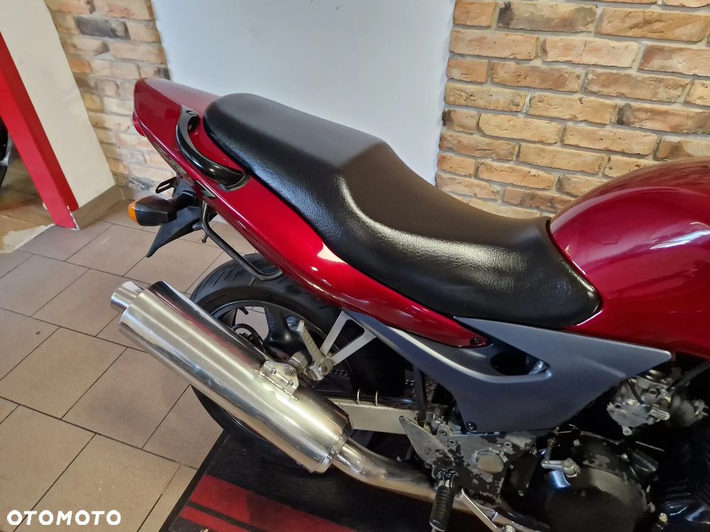 Kawasaki ZR - 28