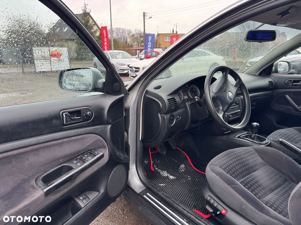 Volkswagen Passat 1.9 TDI Highline - 5