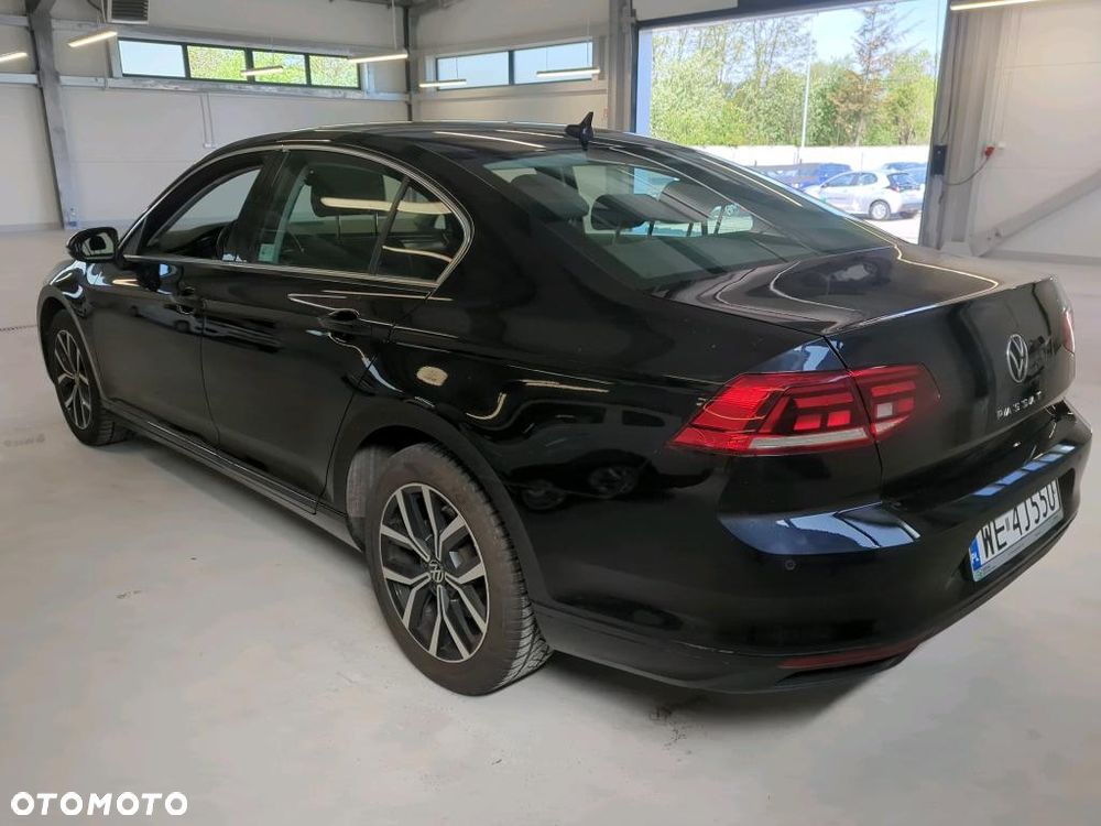 Volkswagen Passat 2.0 TDI EVO Business - 3